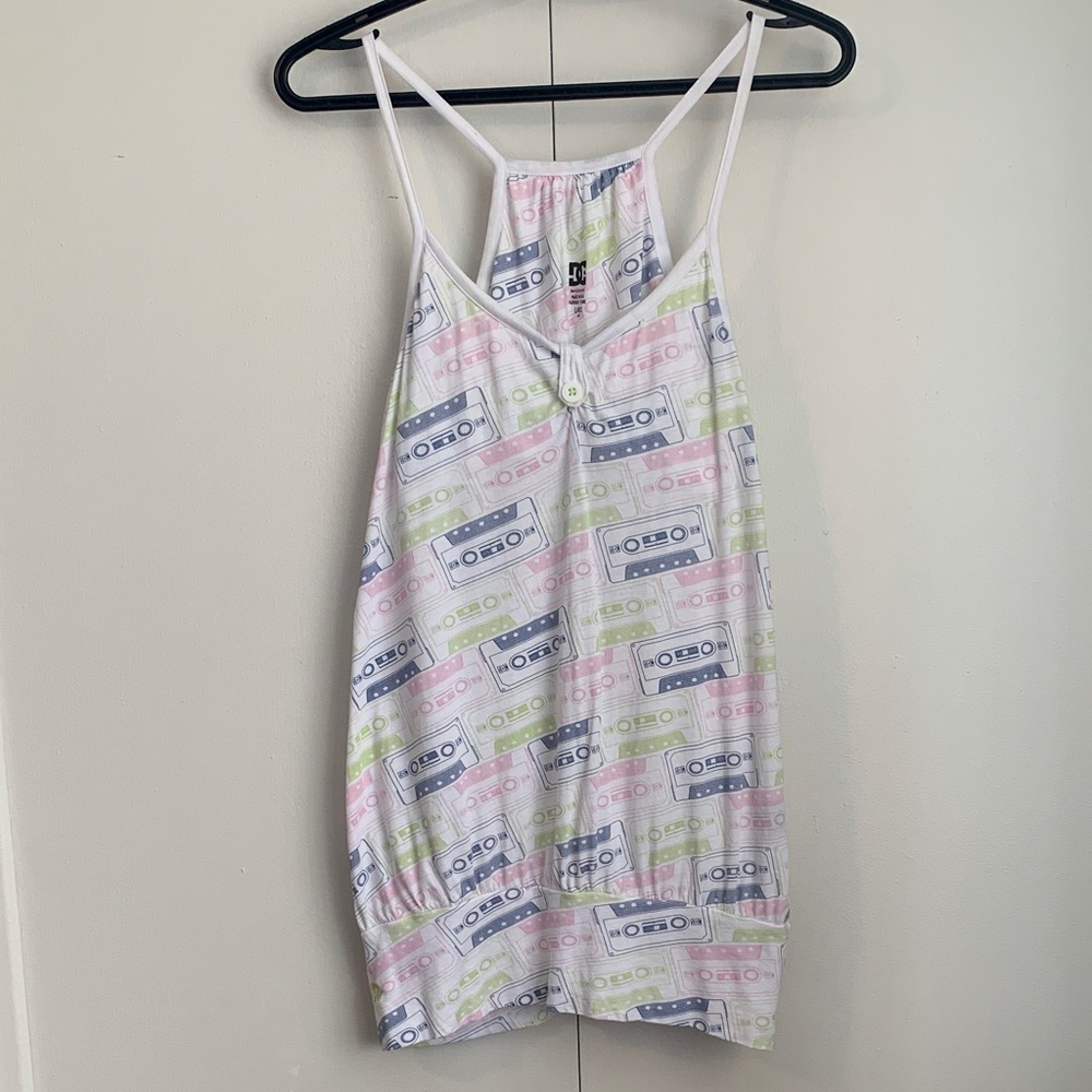 DC Shoe Co White Pink Blue & Green Cassette Tape Printed Tank Top Size Large